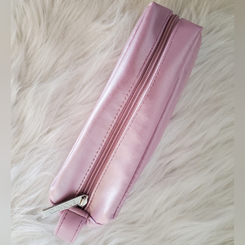NWOT Clinique Cosmetic Bag